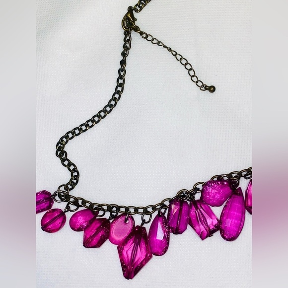 Vintage necklace with a dark pink beads - Picture 3 of 3